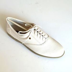 NWT Easy Spirit Classic White Leather Lace Up Oxford Shoes Size 10